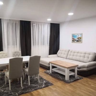 Miete einer geräumigen 2-Zimmer-Wohnung, Varna, Bulgarien